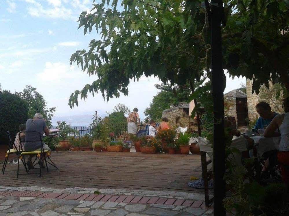 Archontiko Parisis Hotel Lafkos Exterior foto